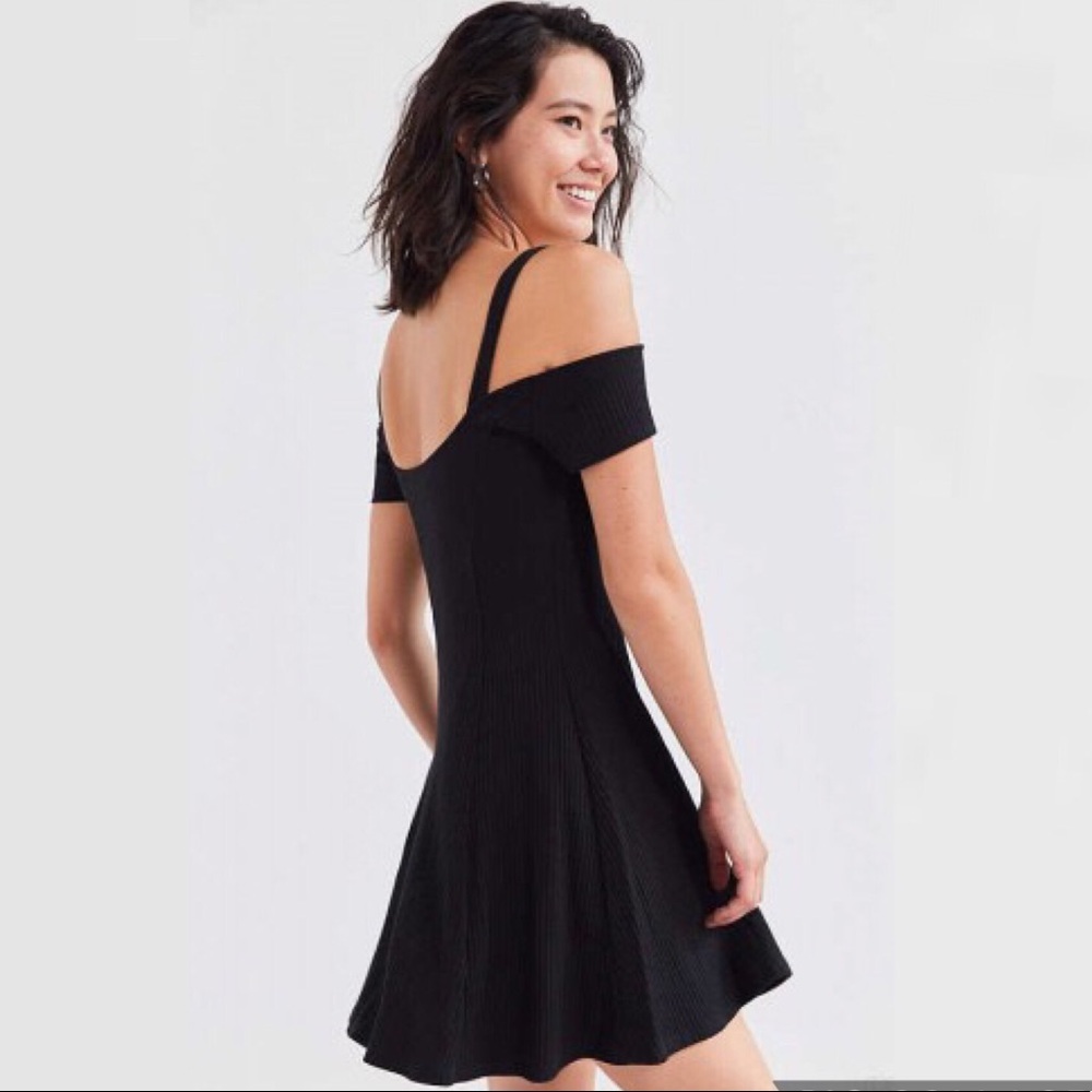 Black Cold Shoulder Knit Ribbed Dress